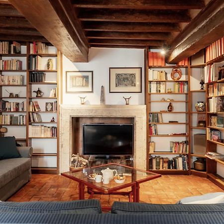 Domus Quiritum Charming, Appartamento D'Epoca A Campo De' Fiori Rom Exteriör bild