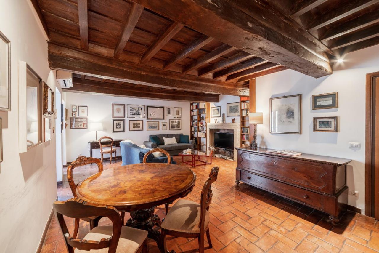 Domus Quiritum Charming, Appartamento D'Epoca A Campo De' Fiori Rom Exteriör bild
