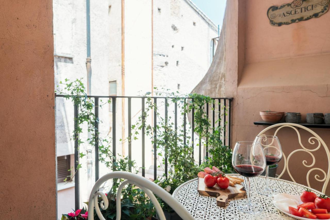 Domus Quiritum Charming, Appartamento D'Epoca A Campo De' Fiori Rom Exteriör bild
