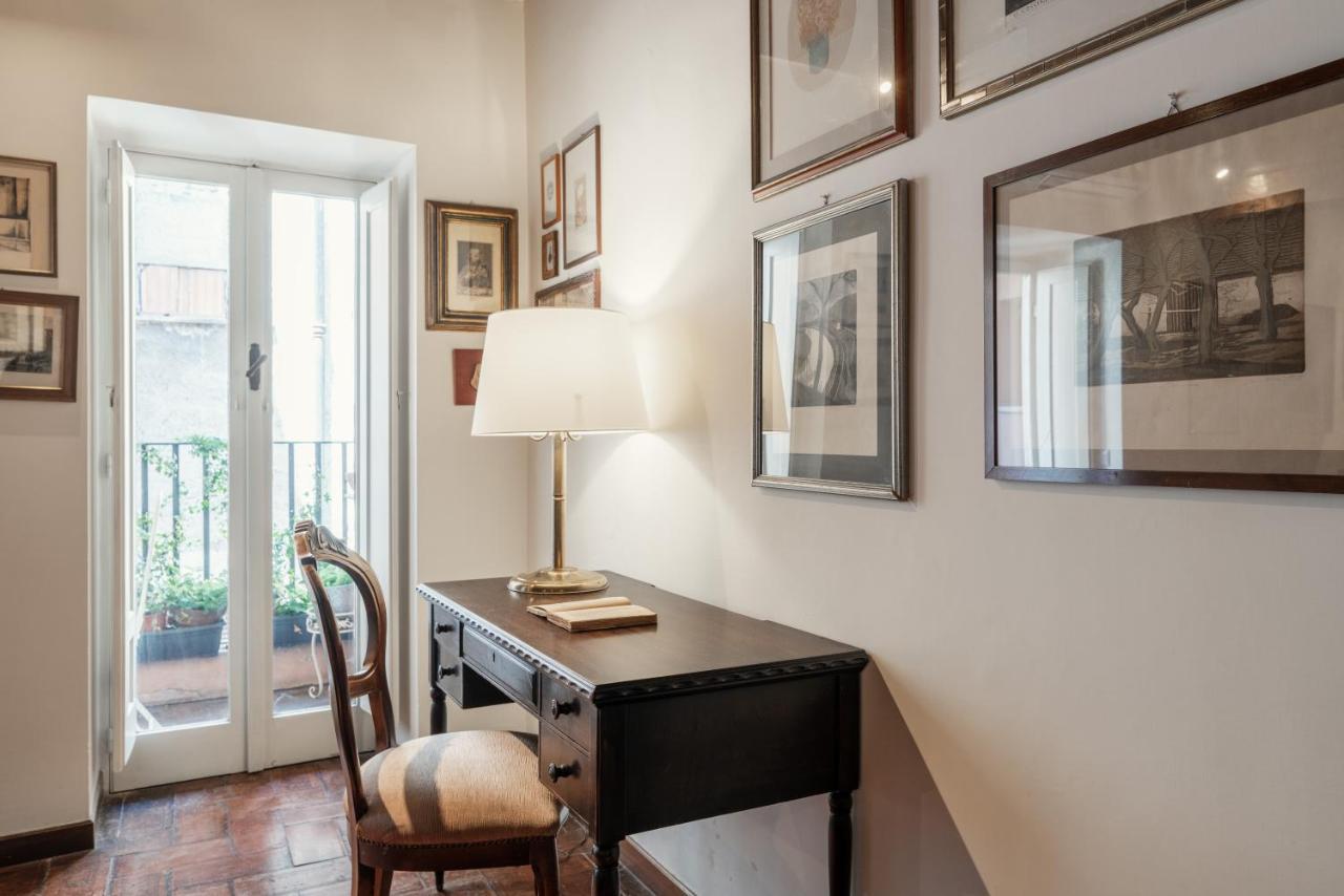 Domus Quiritum Charming, Appartamento D'Epoca A Campo De' Fiori Rom Exteriör bild